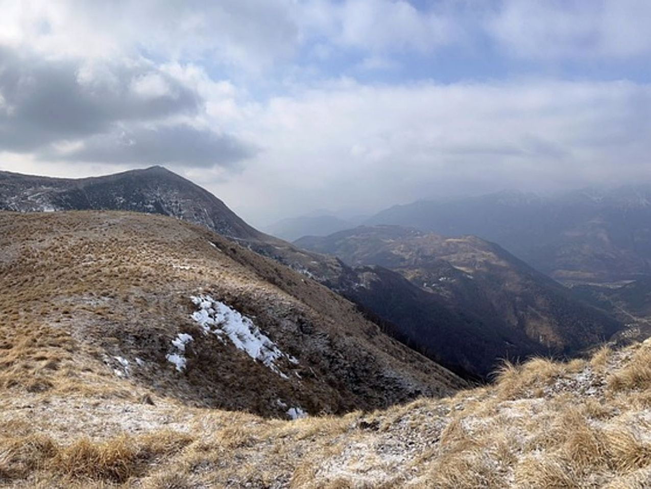 Trekking rotası haritası ve pusula